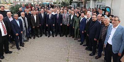 AK Parti İzmit ilçenin bayramlaşmasına Başkan Büyükakın'da katıldı